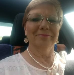 Meet your Posher, Liz